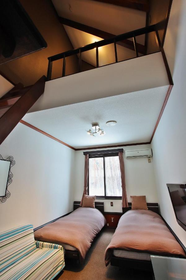 โฮเต็ล อีเทอร์นอล เฟลม Bed & Breakfast ฮาคุบะ ภายนอก รูปภาพ