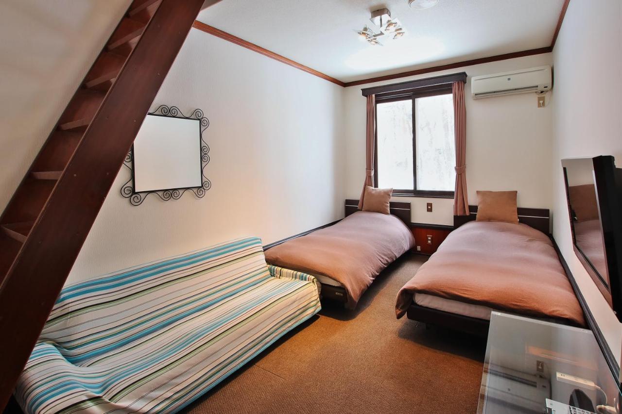 โฮเต็ล อีเทอร์นอล เฟลม Bed & Breakfast ฮาคุบะ ภายนอก รูปภาพ