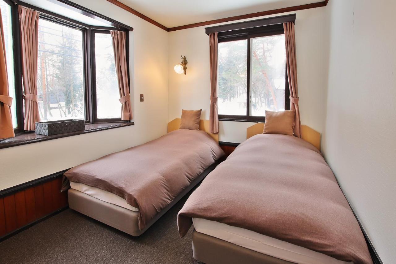 โฮเต็ล อีเทอร์นอล เฟลม Bed & Breakfast ฮาคุบะ ภายนอก รูปภาพ