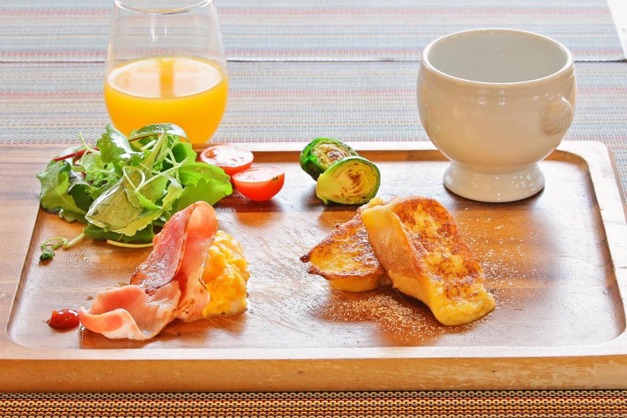 โฮเต็ล อีเทอร์นอล เฟลม Bed & Breakfast ฮาคุบะ ภายนอก รูปภาพ