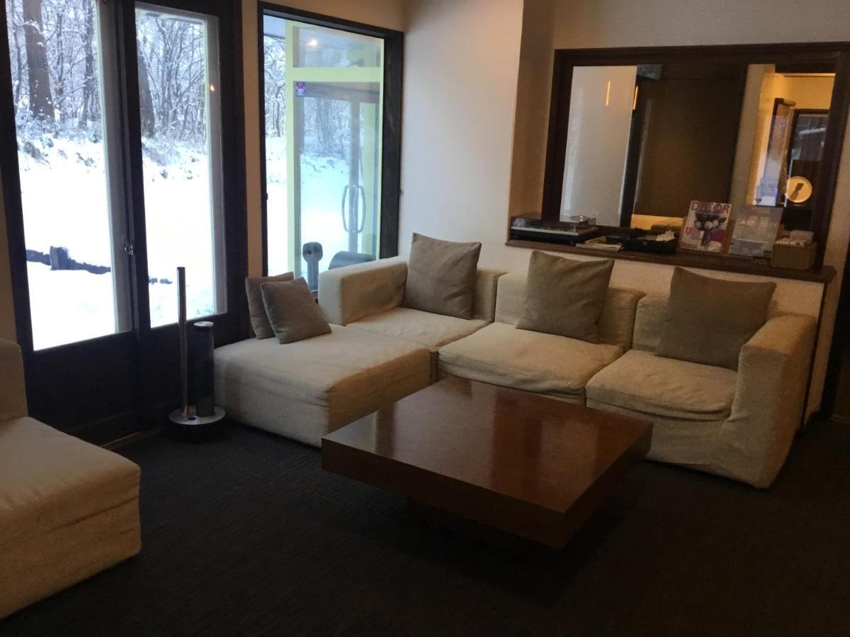 โฮเต็ล อีเทอร์นอล เฟลม Bed & Breakfast ฮาคุบะ ภายนอก รูปภาพ